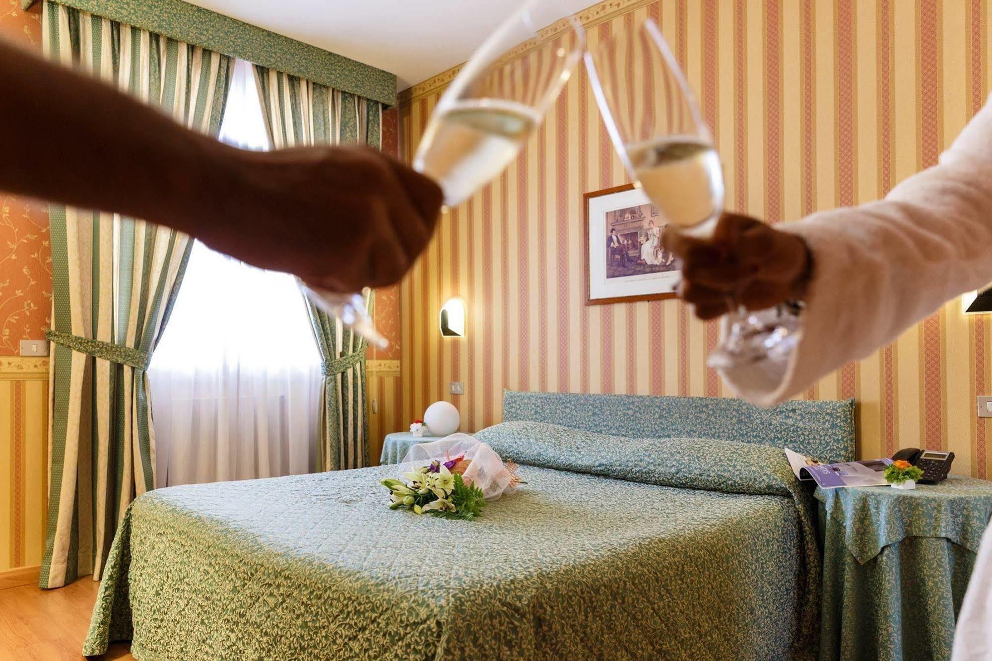 Hotel Daniel Basiano Экстерьер фото